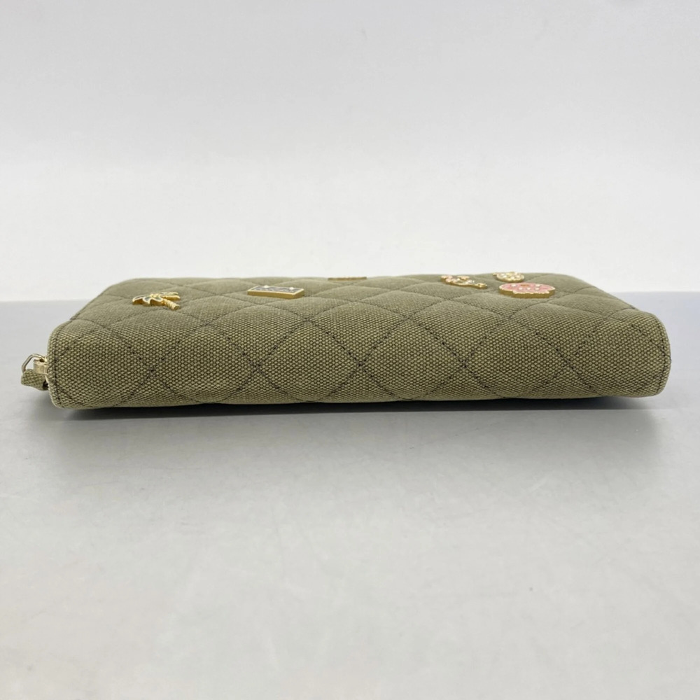CHANEL Green Canvas Wallet - Picture 2 of 9